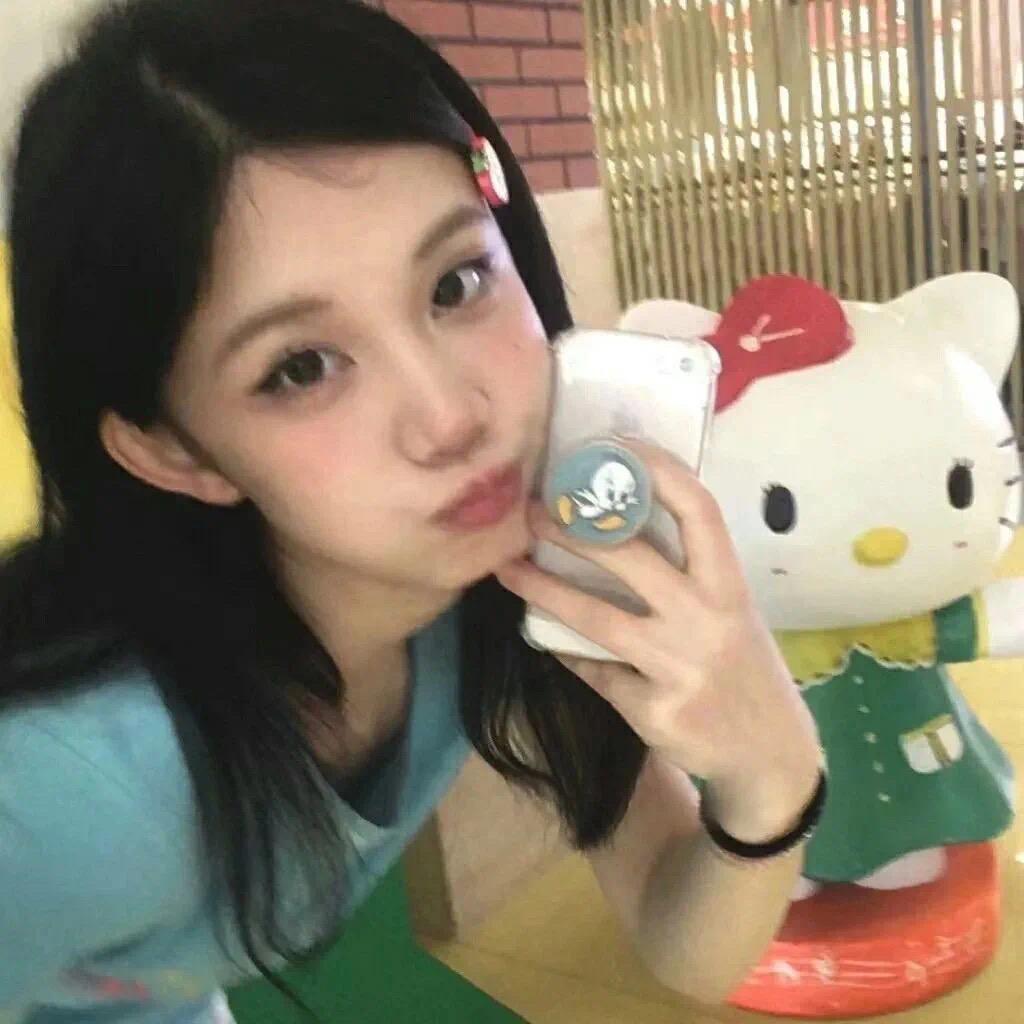 美女爱睡觉