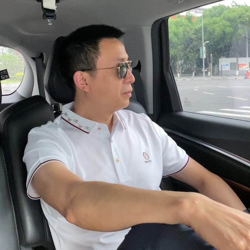 杨哥的服装小店