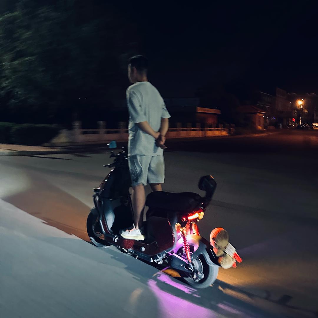 Liu青～的小九🛵🛵