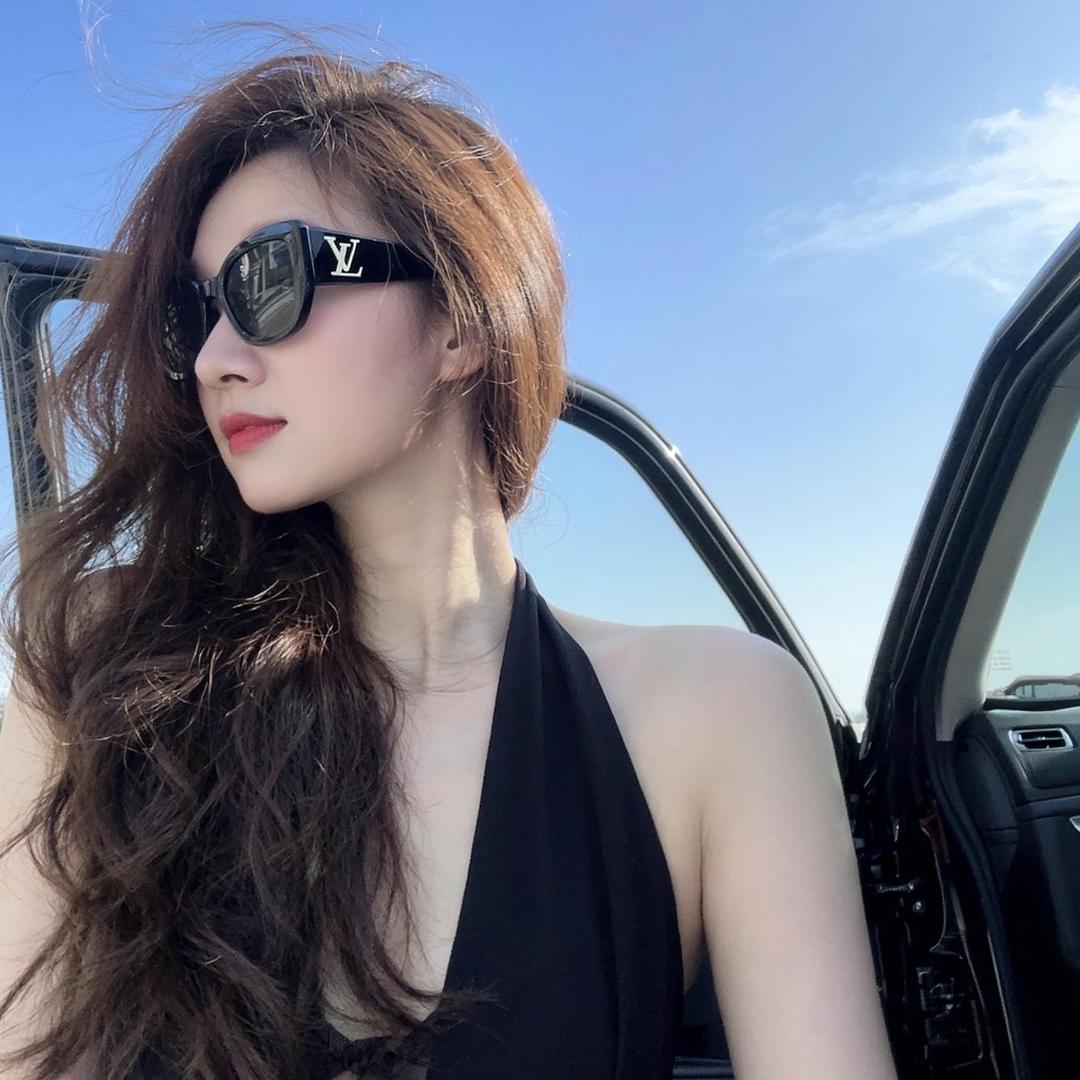 恋路潮流鞋包折扣店