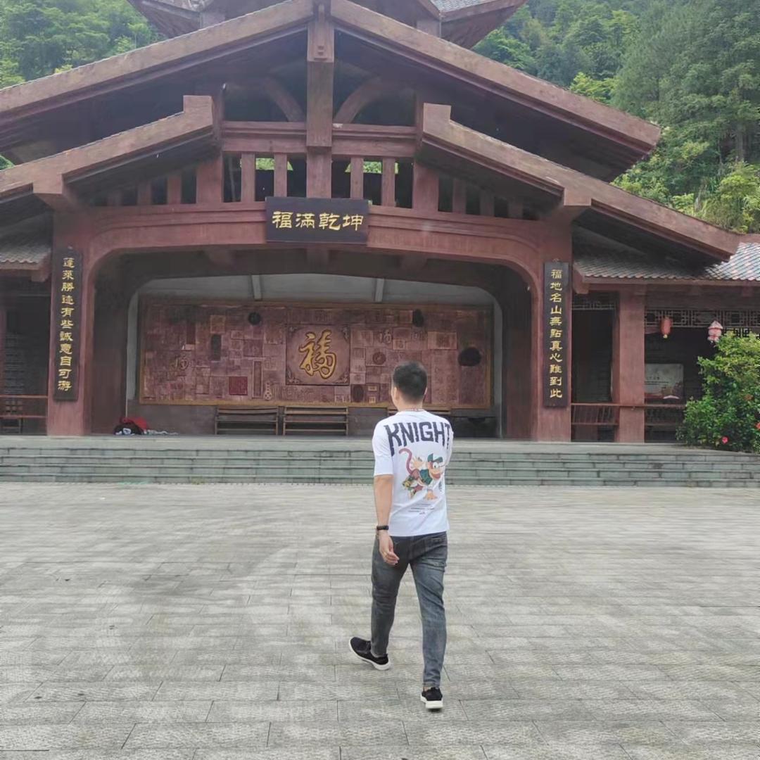 贵港市鸿丰二手车「小黄」