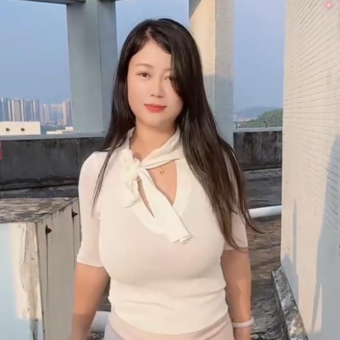 瑟瑟😊
