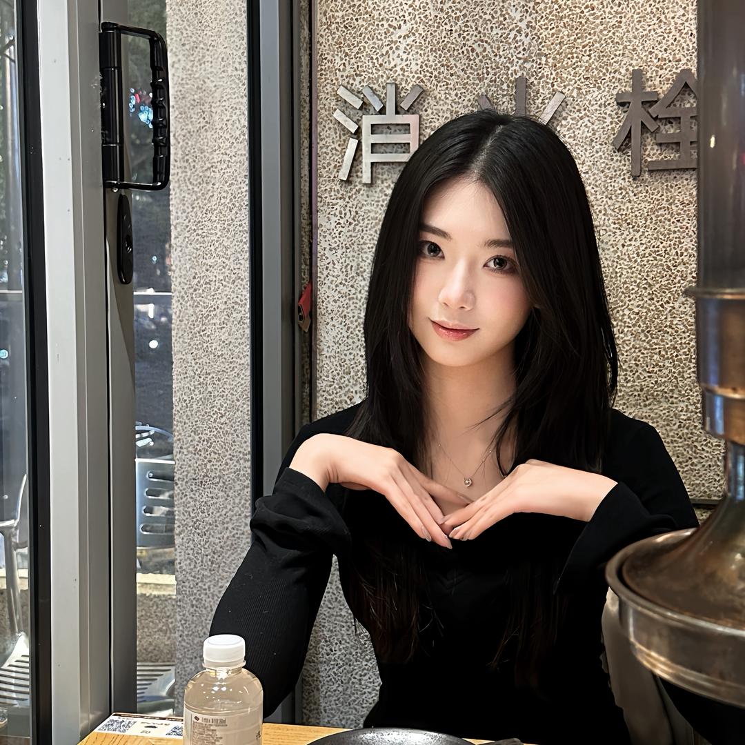 秋山美奈