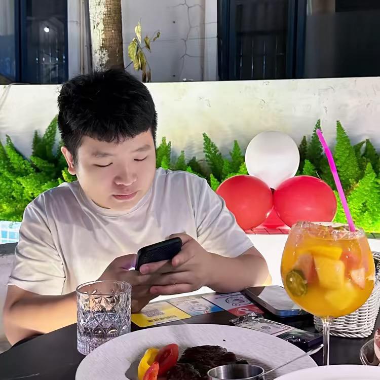新越达小胖二手车