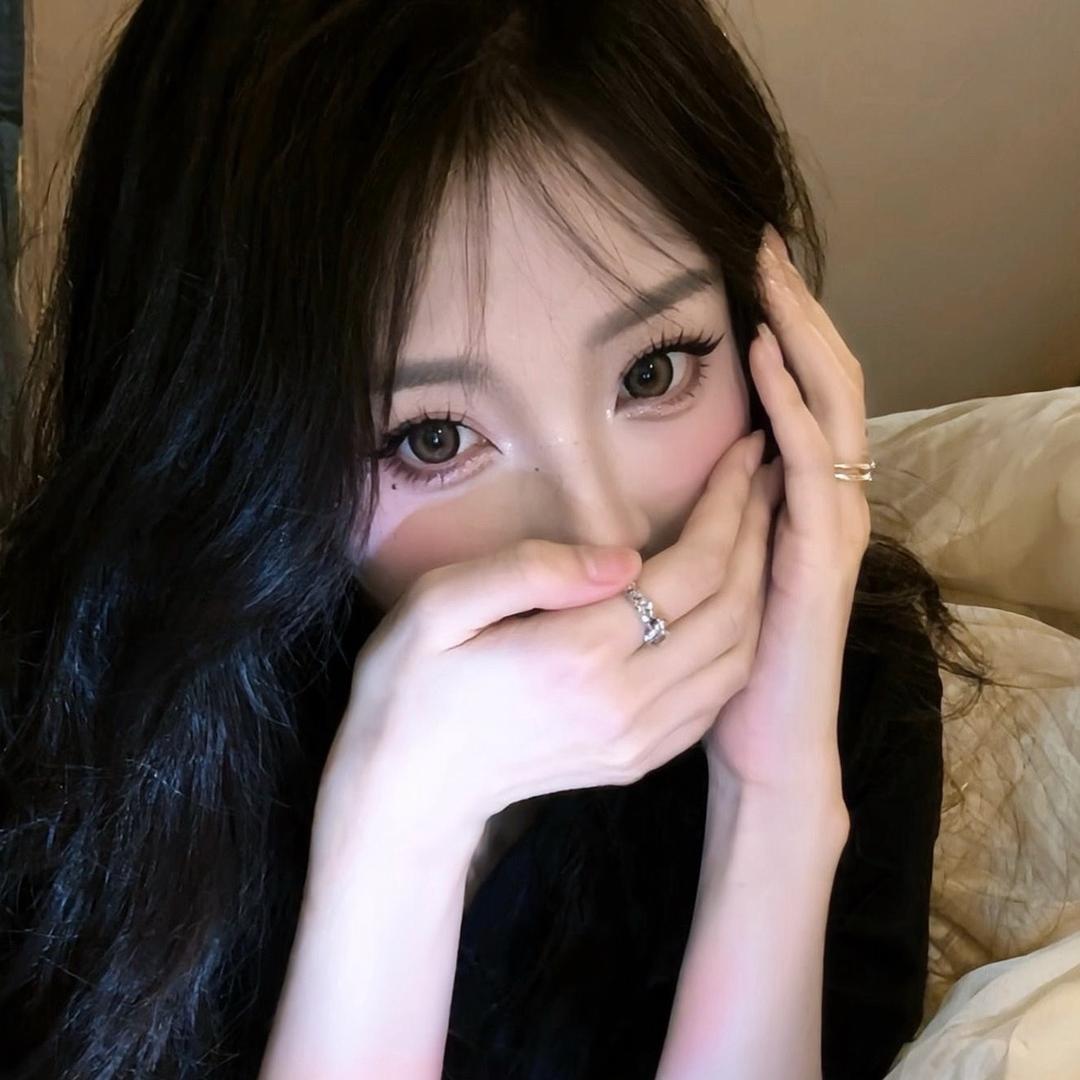 燕燕饱饱