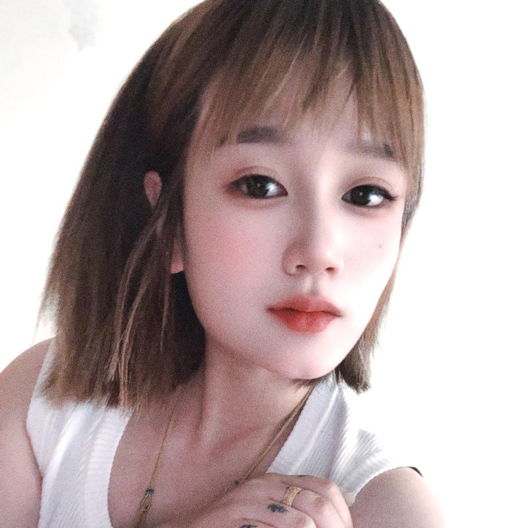娜娜（单身带俩娃）
