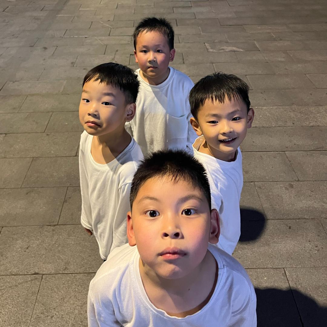 不爱跳舞的小男孩（三旬舞团）