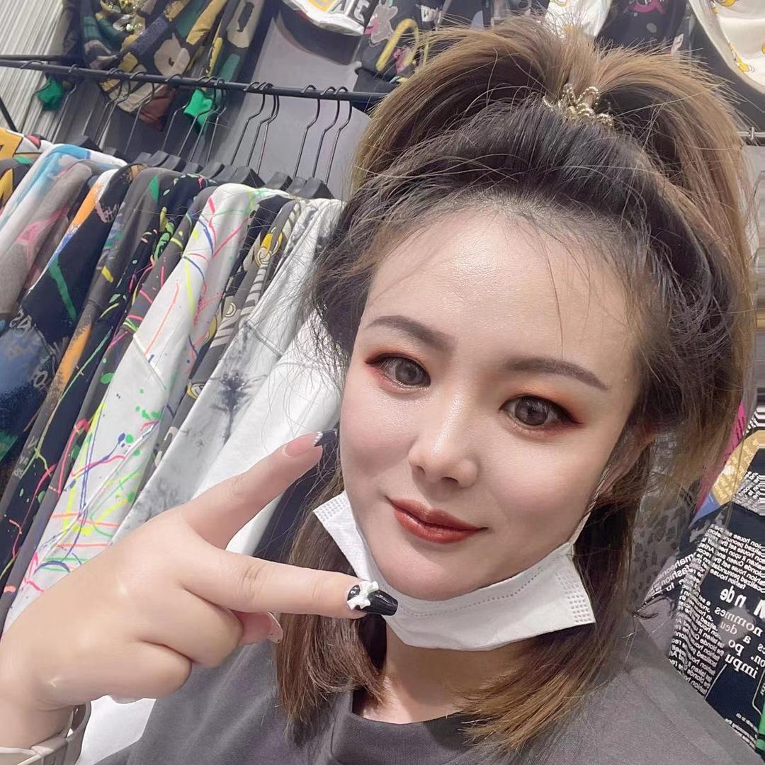 贻然服饰