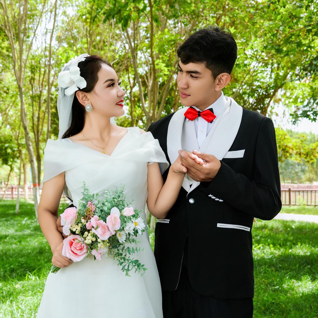 😘努尔💋夫妇😘