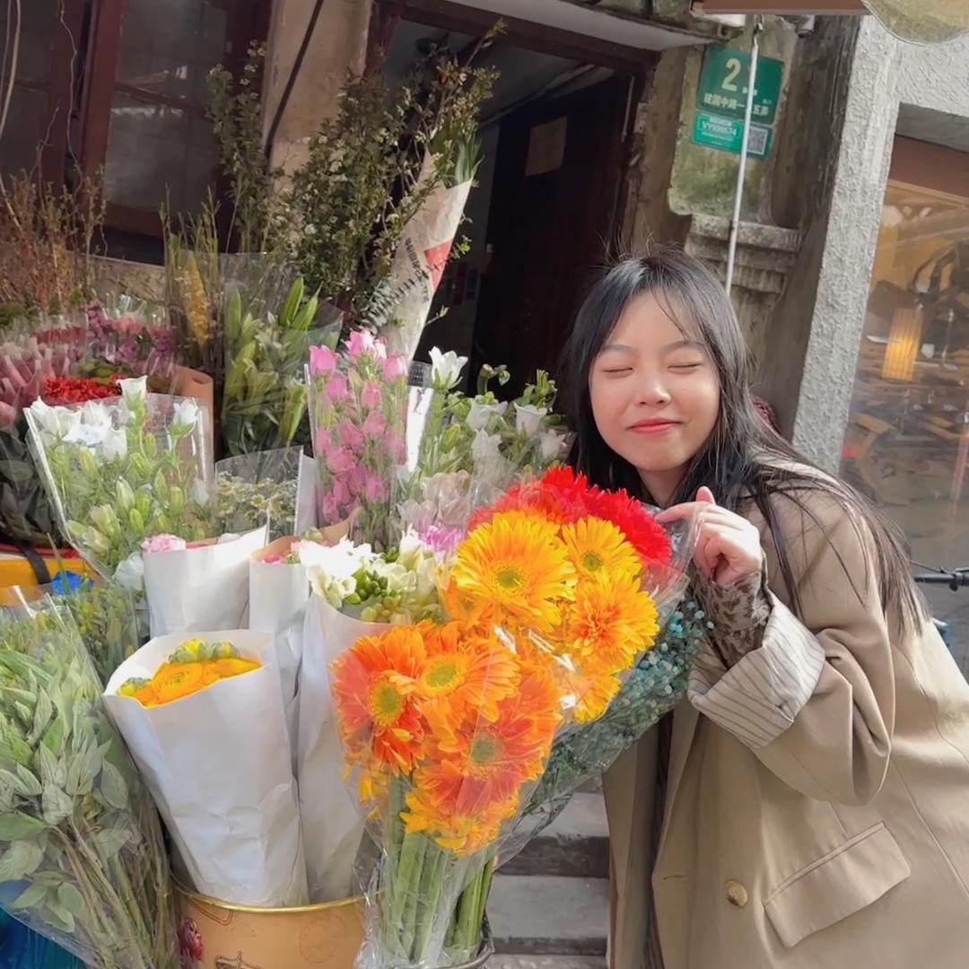 陈陈的生活指南🌸