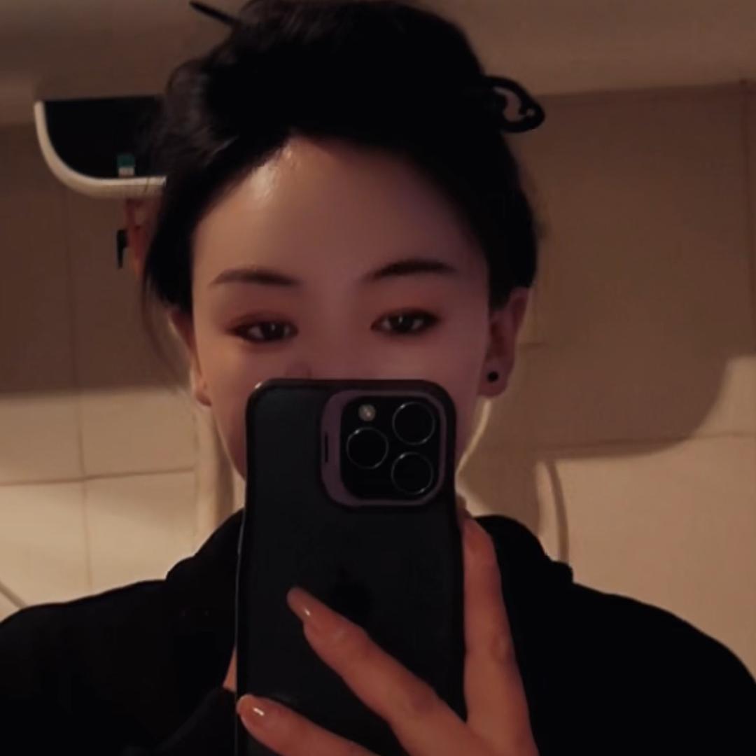 ཚེ་མོ་🕊️