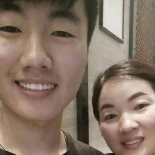 东铃大酒店张萍