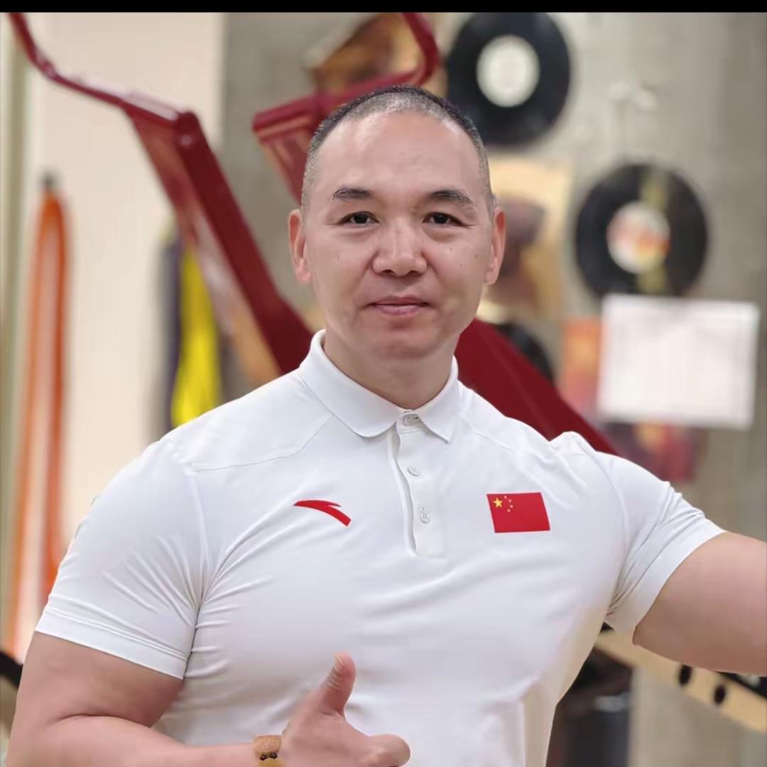 国家队健美健身教练-潘老师