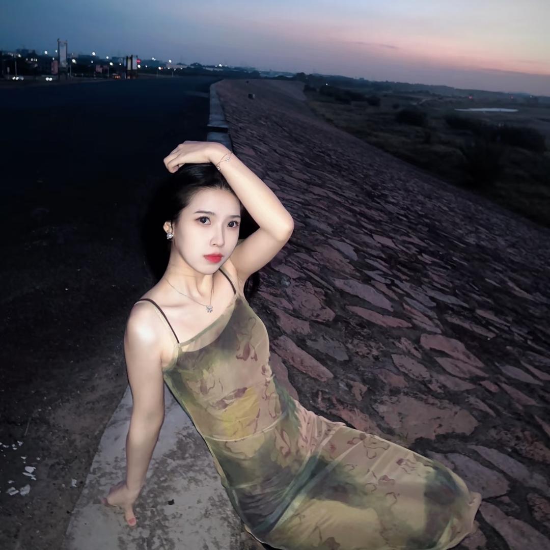 鱿鱼思