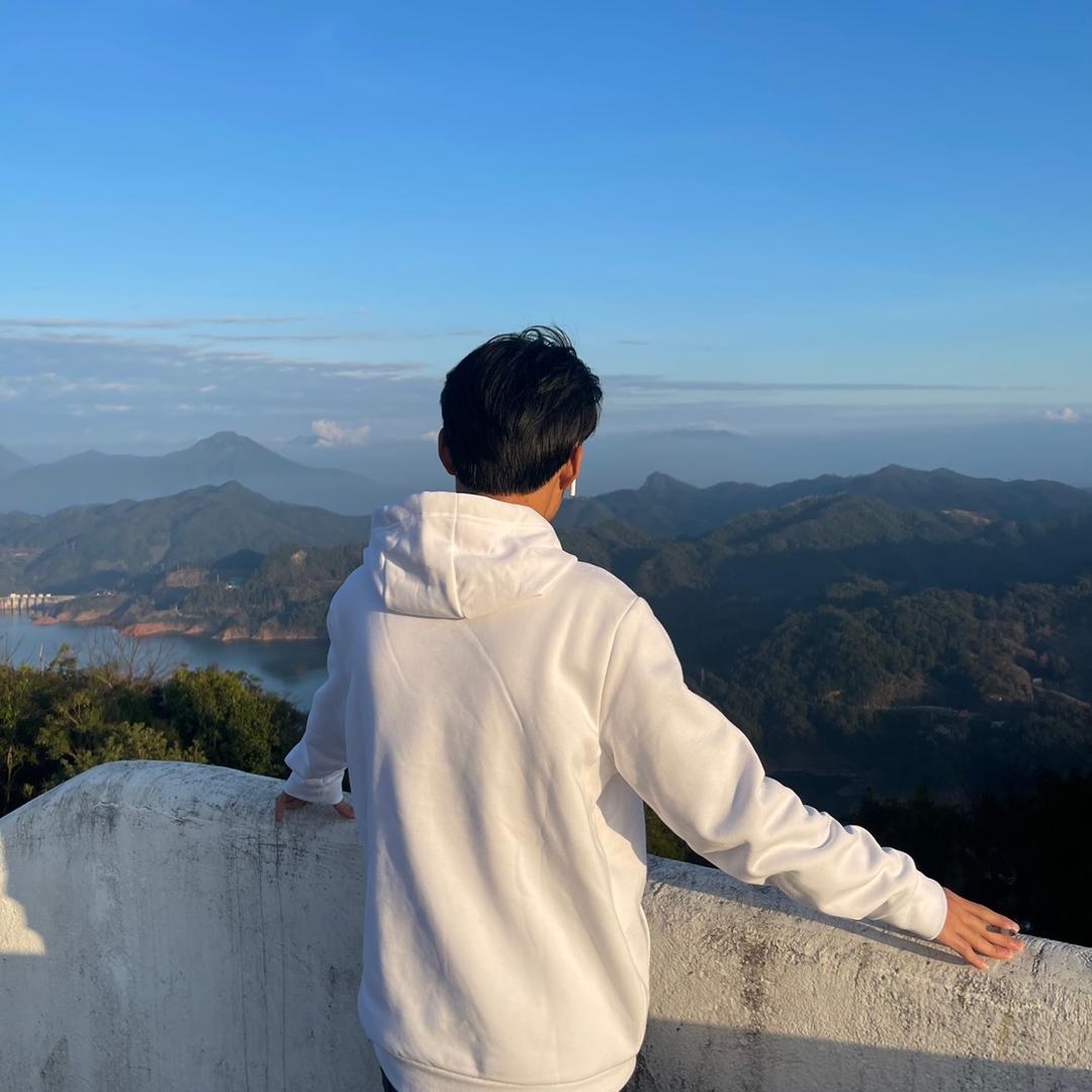 唔莫按亚