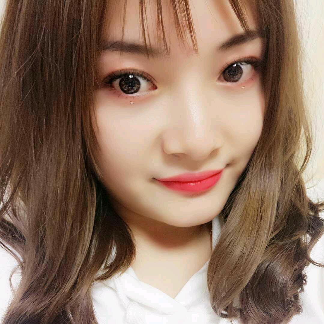 黄莉