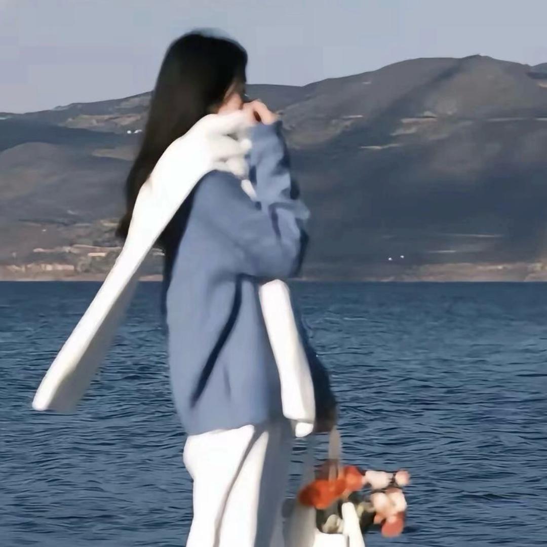 ᦦ້ᮨ꯭໌丫头࿐微笑前行
