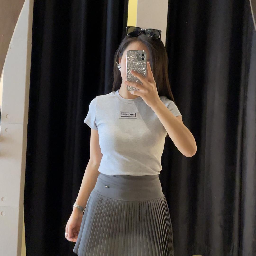 朝天门澜澜批发女装