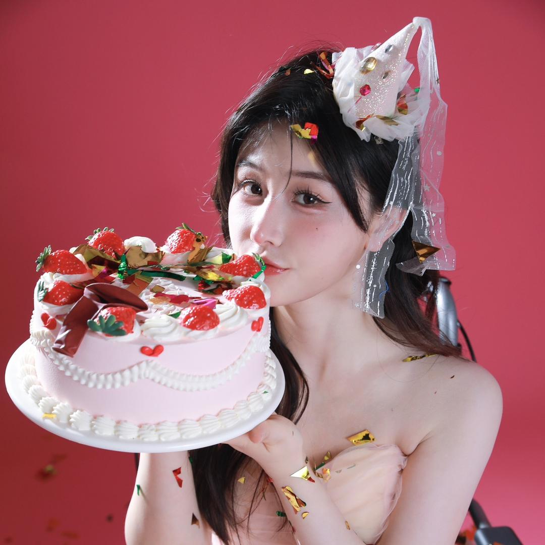 包包🍔（肉乎乎）