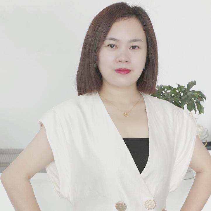在隆昌做产后蜕变的吕吕