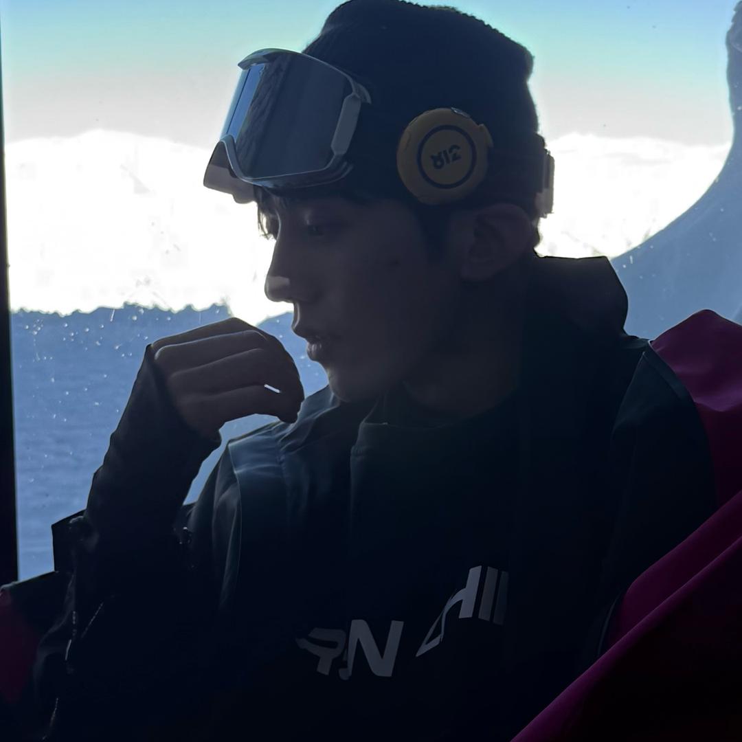 十一在滑雪（滑雪教练）🏂