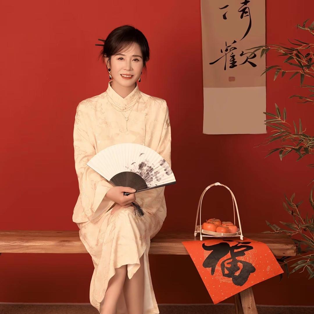 AAA婚姻介绍所杨姐