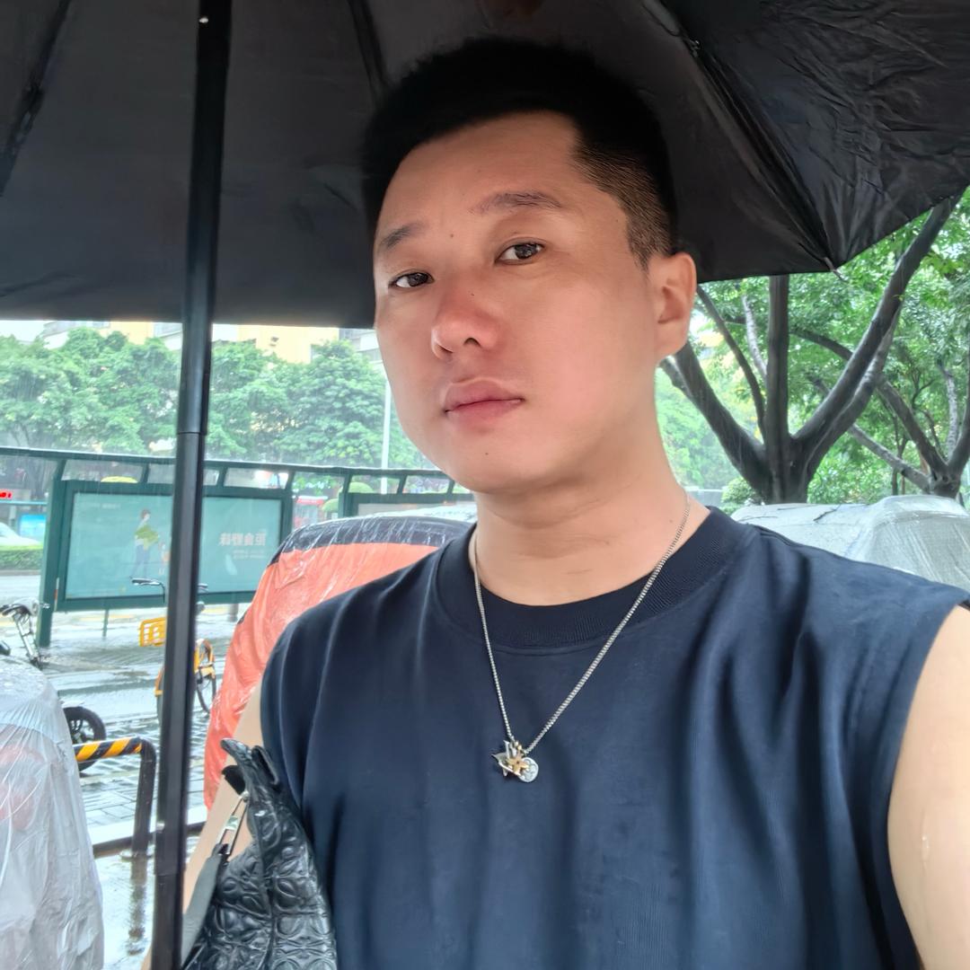 未白轻奢女装（UNWHITE）