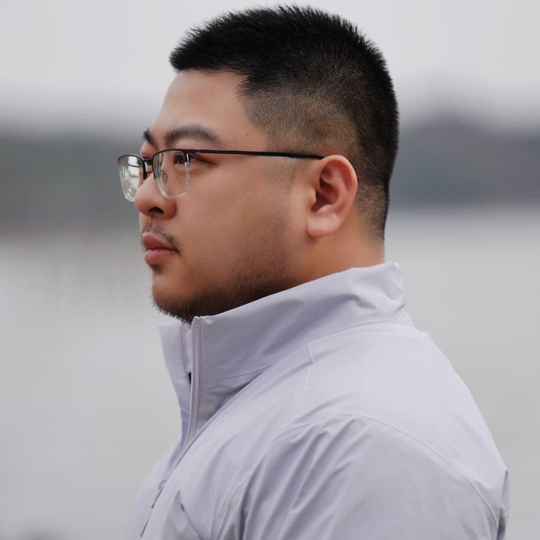 东东丶