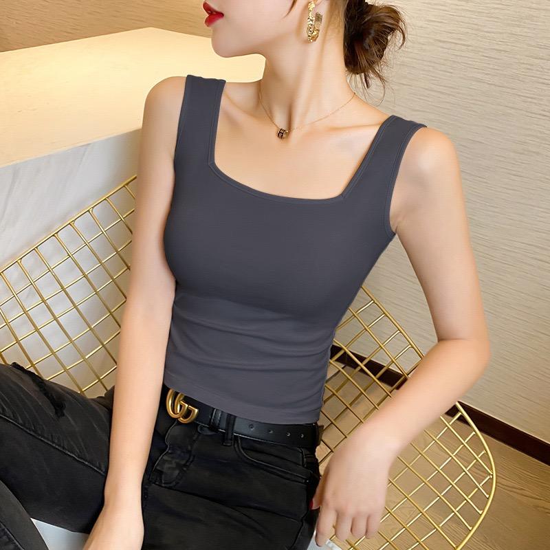 轻时光女装店