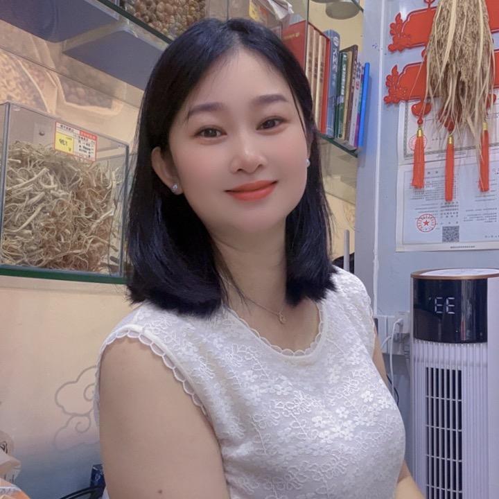 小于姐姐.