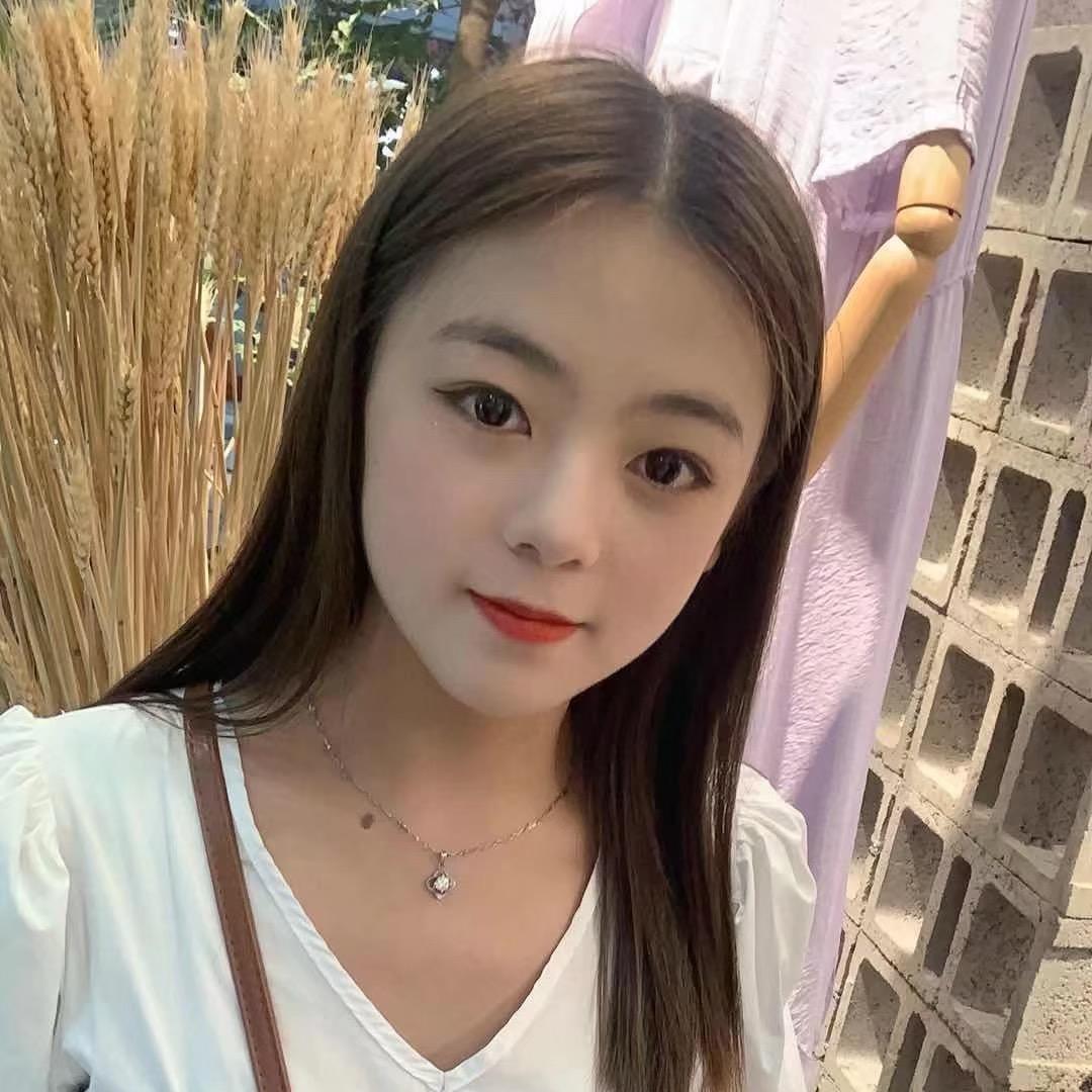 奕奕首播