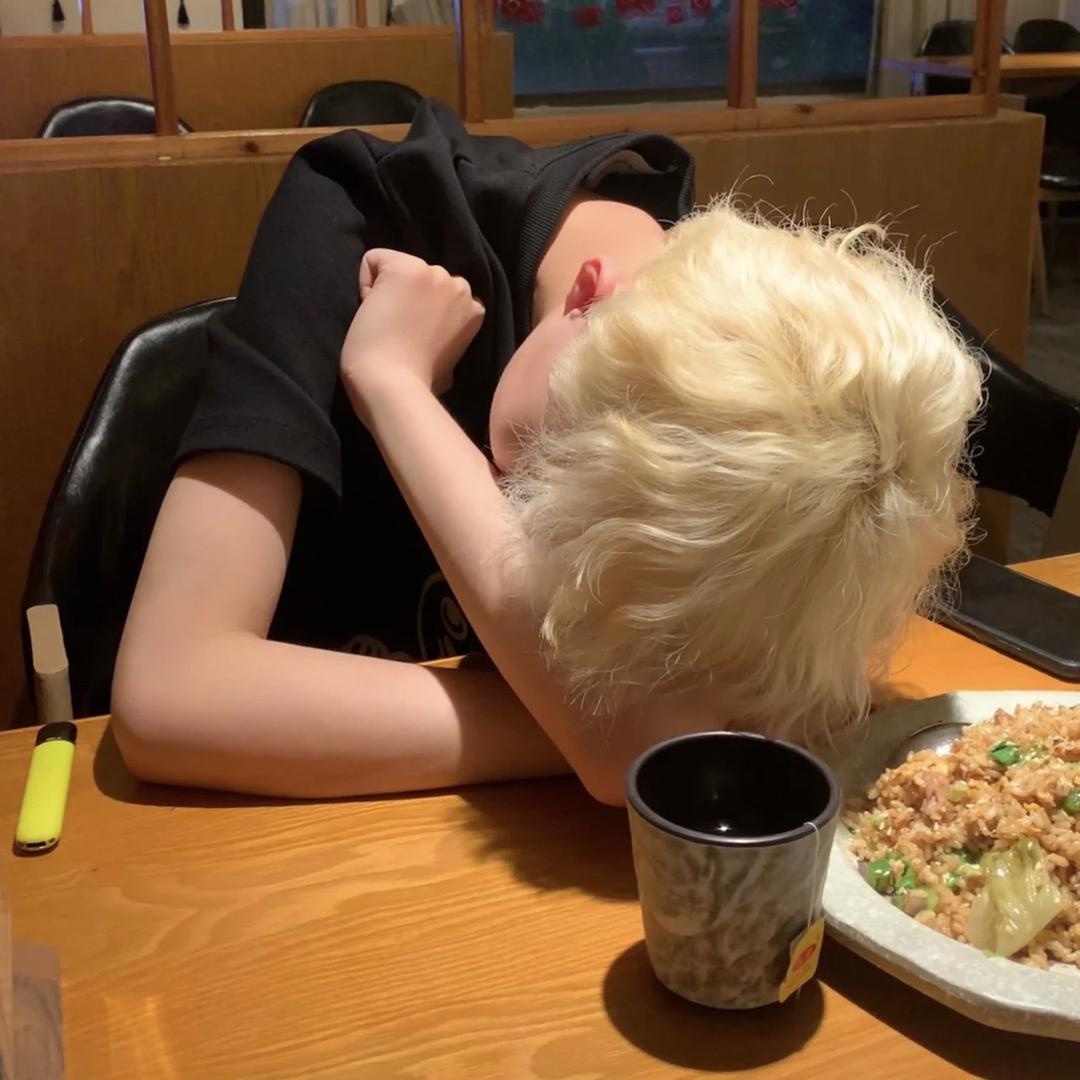 小Y想睡觉💤