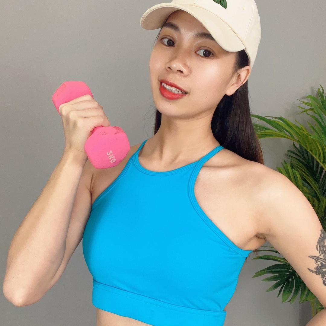 青稚爱健身