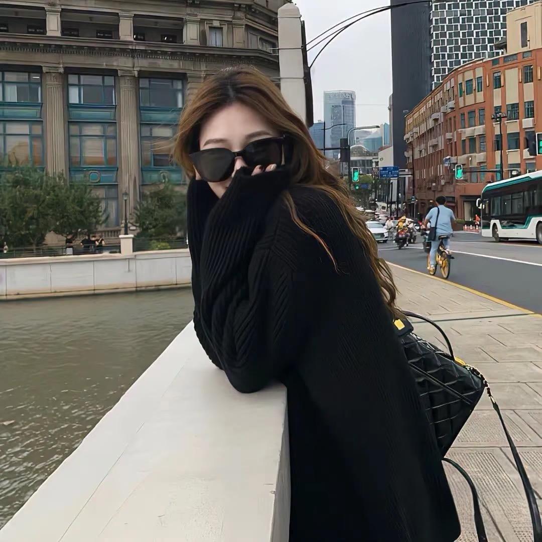 ⋆   星洛  ⋆