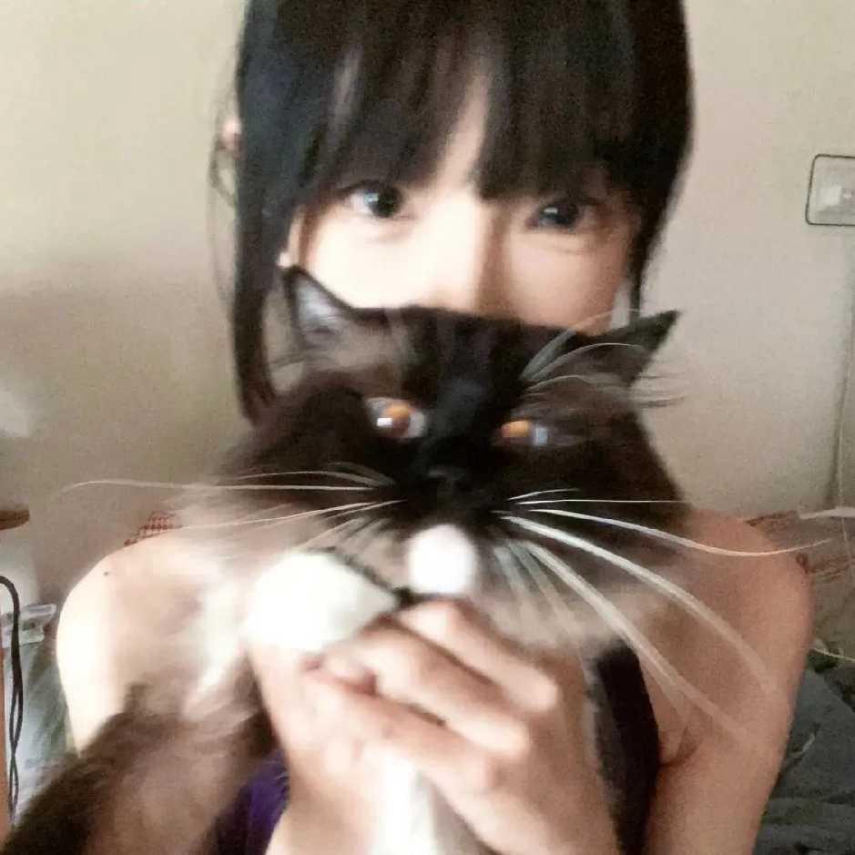 靳鱼鱼