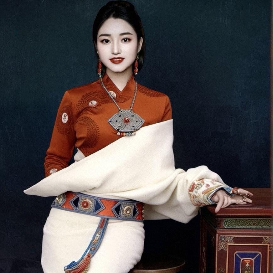 大央金  普米族