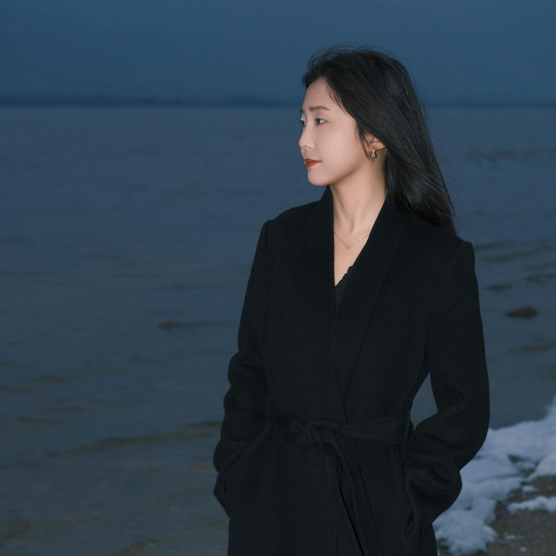 晴 姑 娘