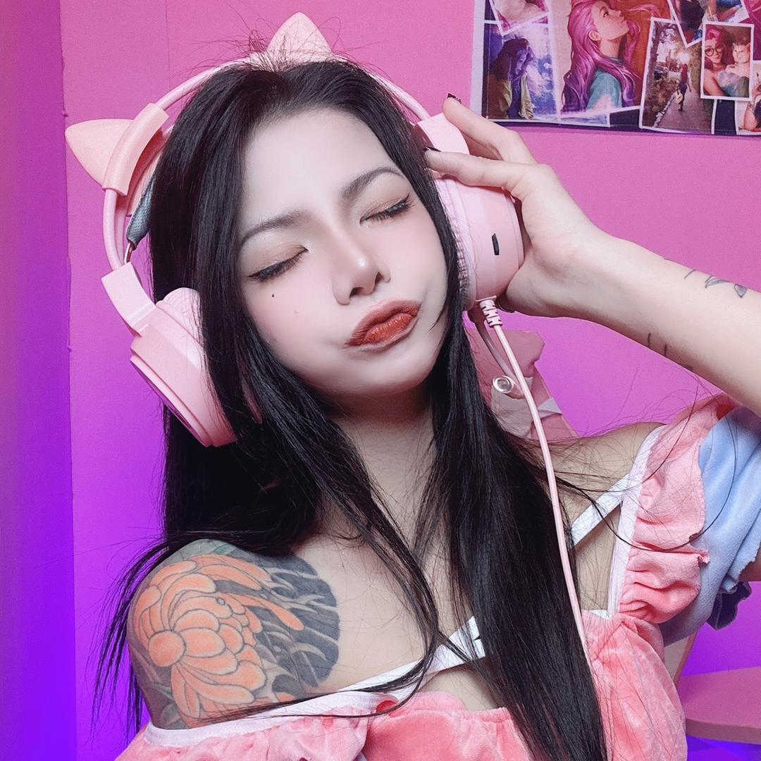 NANA 🎶