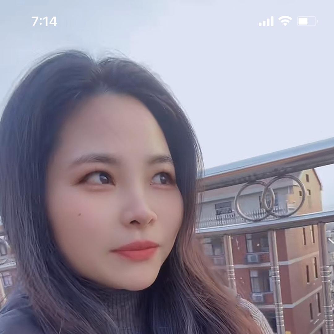 小小🧚🏽‍♀️同学👑