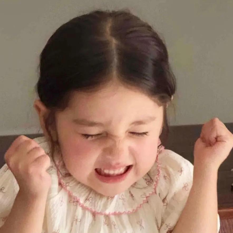 同桌小熊ෆ˚ ༘ •₊˚