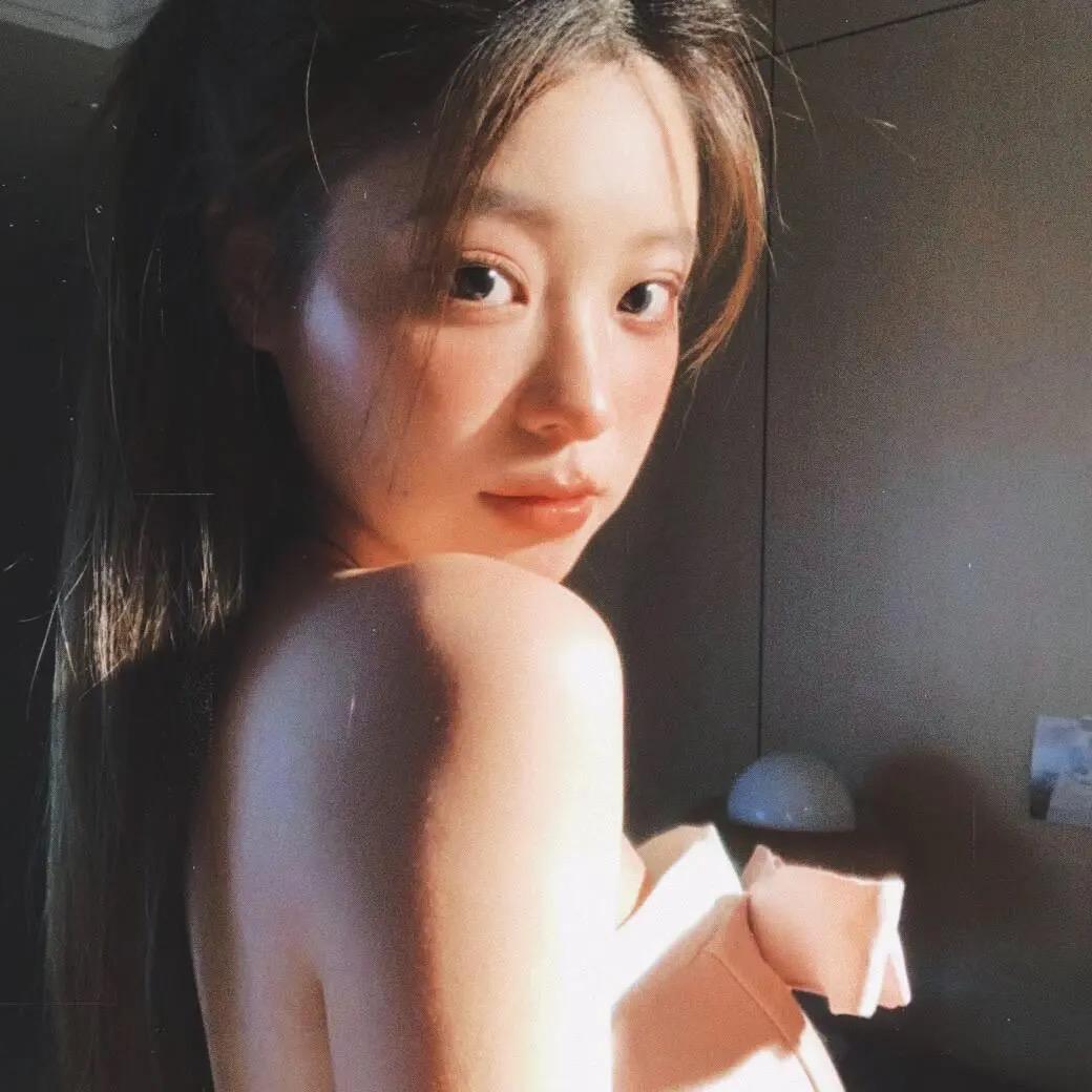 AB.