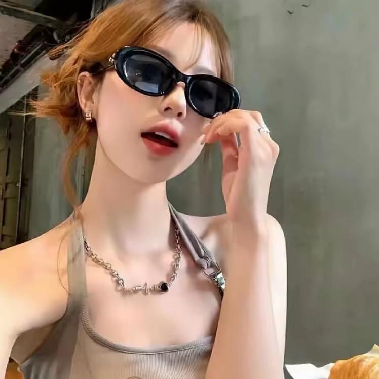 秃头的女孩🥥