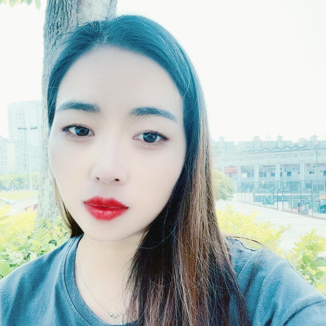 落絮染轻愁
