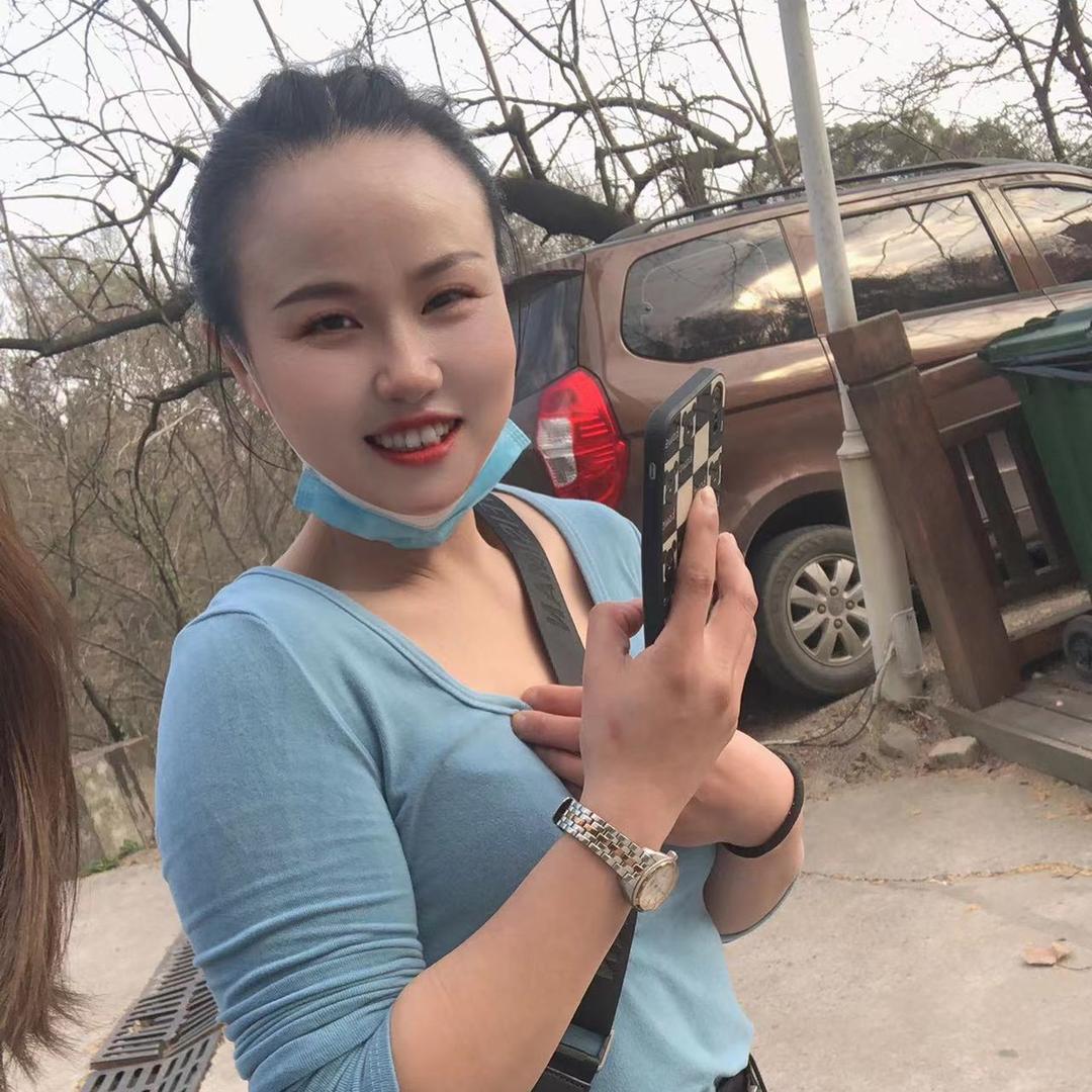 陈默是金