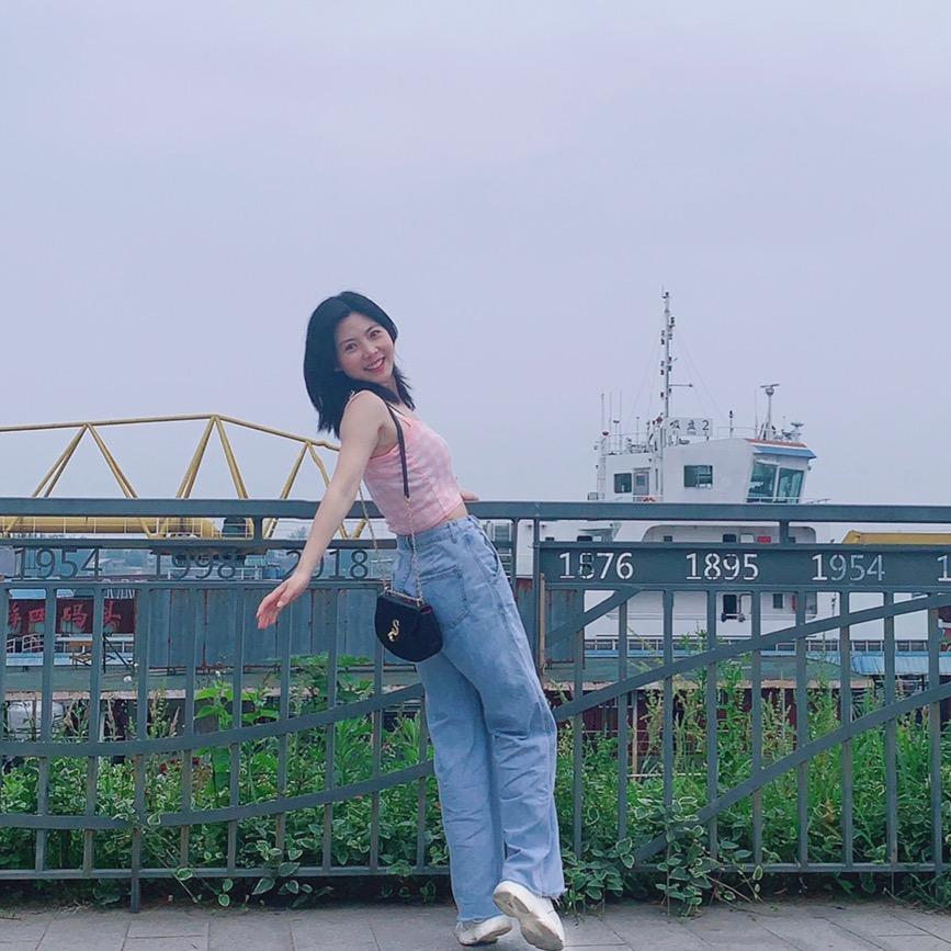 ╰→情qin'er