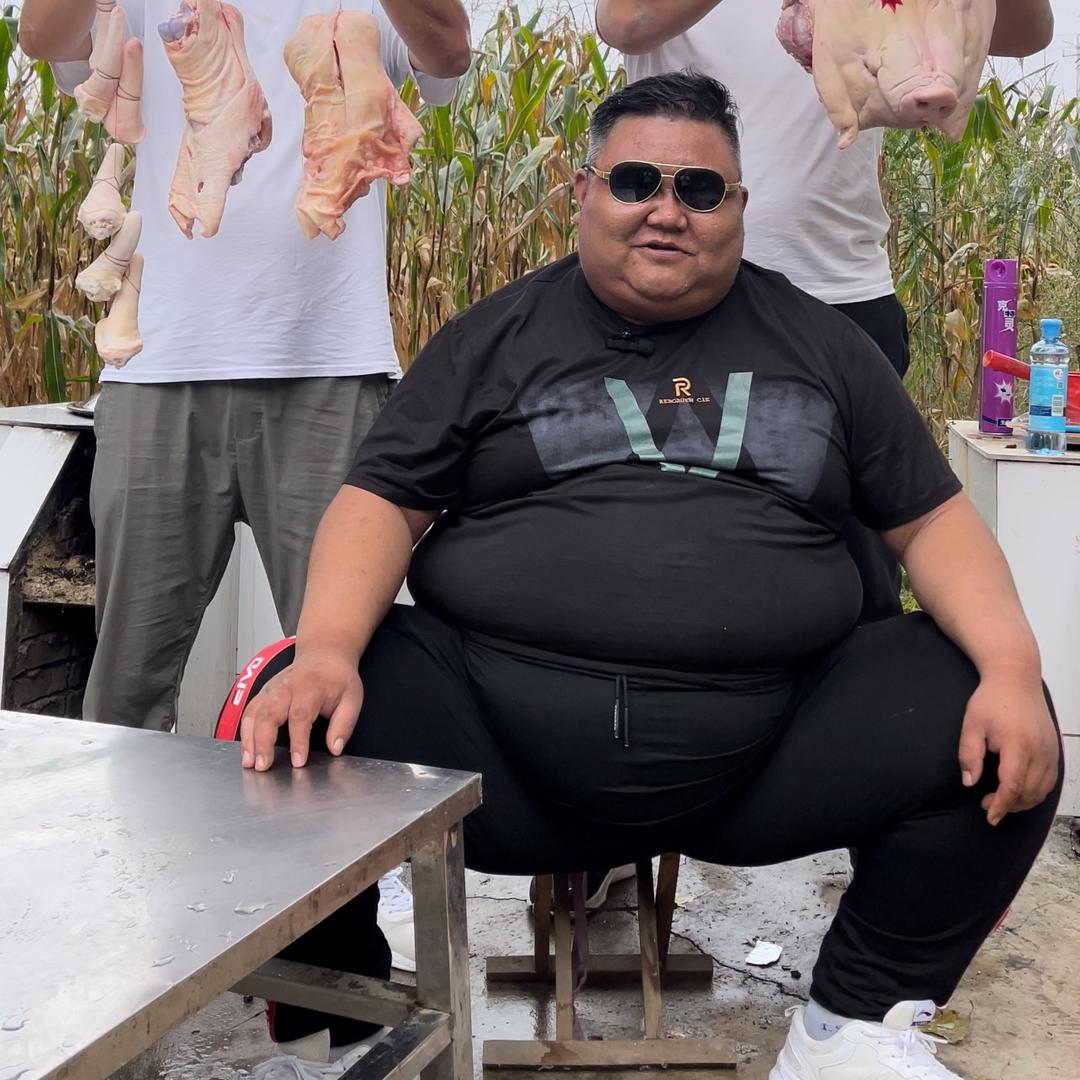 噔爆哥【噔爆里】