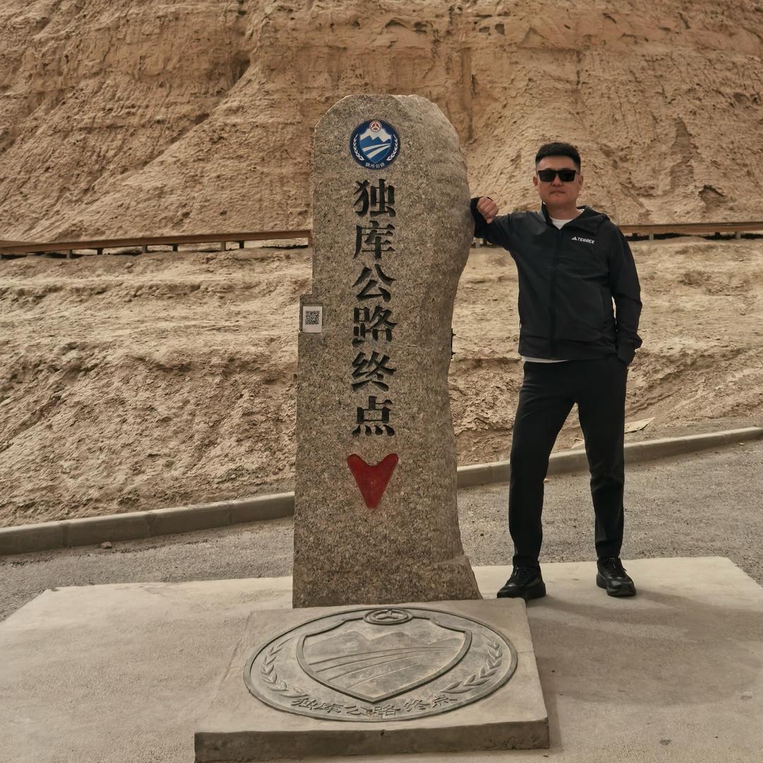 盛奇挖掘机拆车件