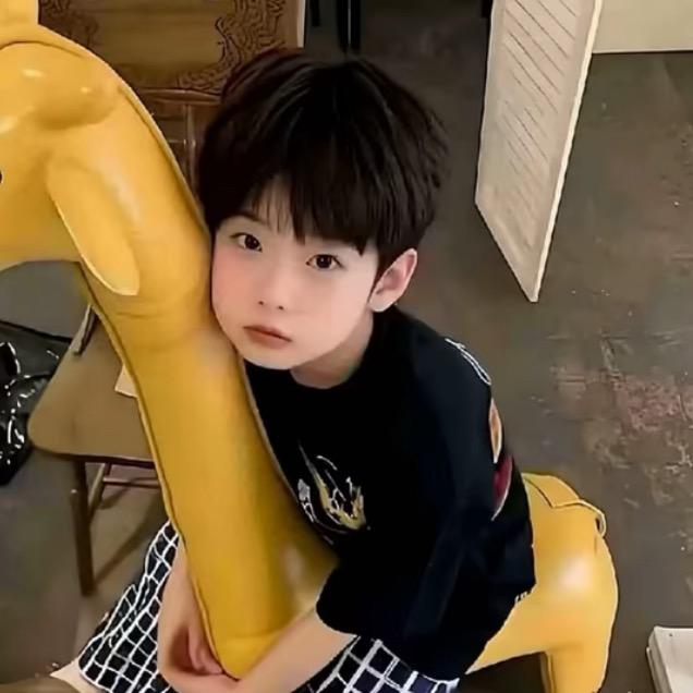 𝓩𝓙.小俊（气泡音）