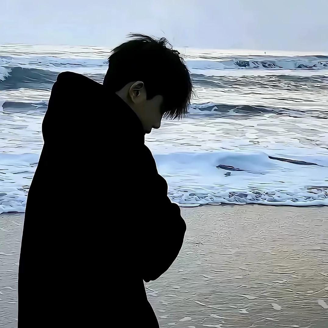 迪迦.