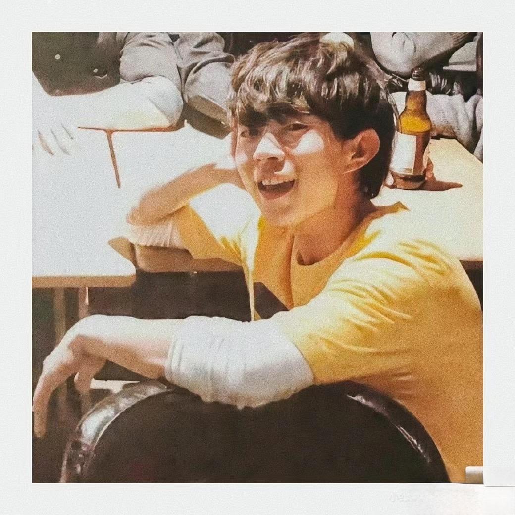 🤔（见过雷子版）